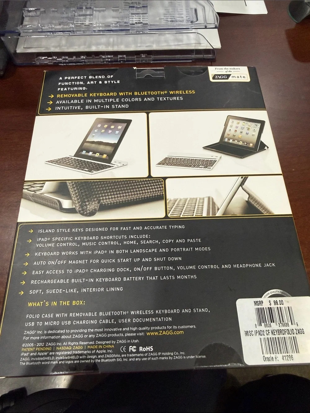 Ipad 2 Folio Carbon Fiber Textured Folio Case with Bluetooth Keyboard